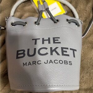 New Marc Jacobs they bucket bag never used